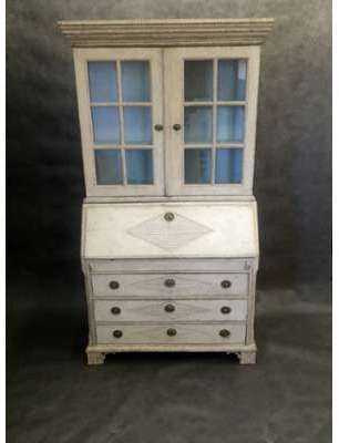Placard Antique Gustavien, 1820