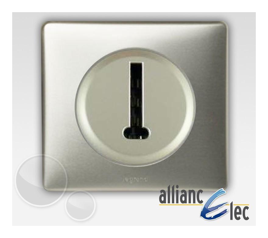 Prise telephone 8 contacts Legrand celiane titane