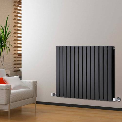 Radiateur Horizontal Design Delta Noir Laqué 63.5c