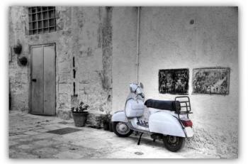 Tableau Vintage Vespa Blanc L.80 x H.55 cm Declikd