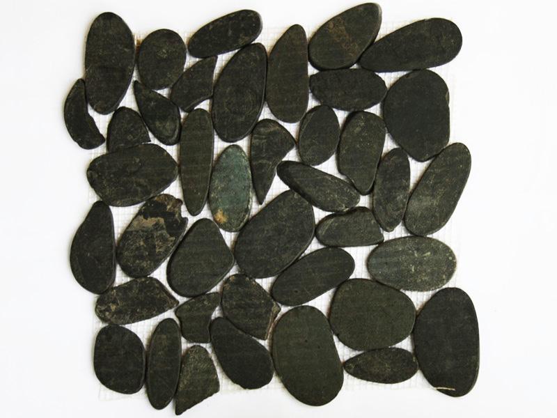 Mosaïque de galets pierres naturelles noires tran