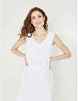 Robe en broderie anglaise Robe en broderie anglaise