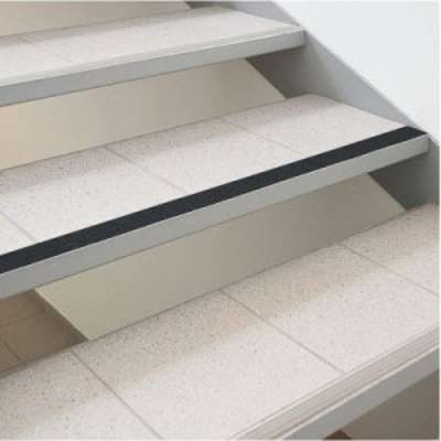 ROULEAUX SAFE STEP GRIS 100MM ADHESIF ROCOL R43532 ROULEAUX SAFE STEP GRIS 100MM