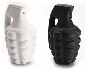 Salière et poivrier duo grenade blanc/noir