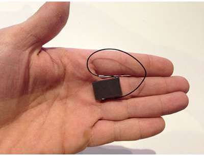 Micro Micro espion UHF sur pile