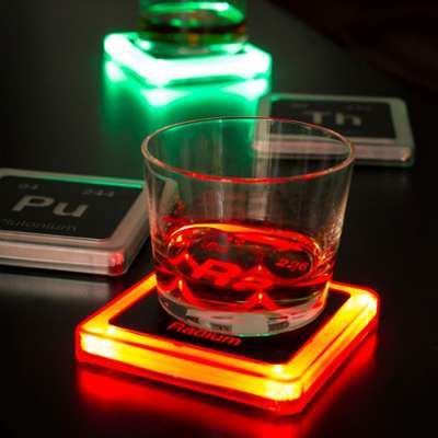 Sous-verres lumineux radioactifs Set de 4