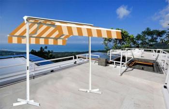 Stores double pente sur pied - Blanc métallique -