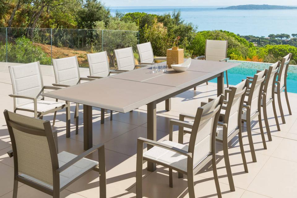 Table extensible Allure en verre taupe noisette Ja