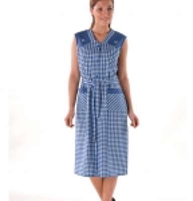 Robe tablier brodee
