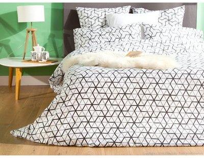 Taie doreiller 100% satin de coton triangle scand
