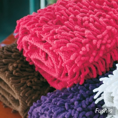 Tapis de bain 50x80 cm CHENILLE Fuchsia 1800 g m2 Tapis de bain 50x80 cm CHENILLE