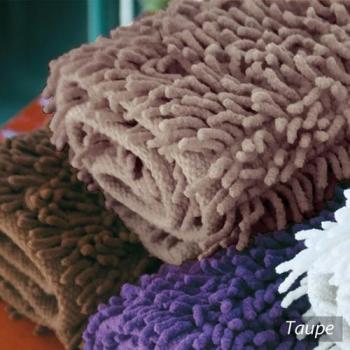Tapis de bain 50x80 cm CHENILLE Taupe 1800 g m2 Tapis de bain 50x80 cm CHENILLE