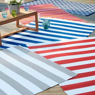 Tapis en plastique 120x180cm rayé beige et blanc B