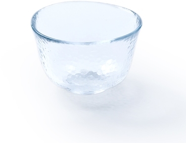 TASSE EN VERRE MARTELÉ.