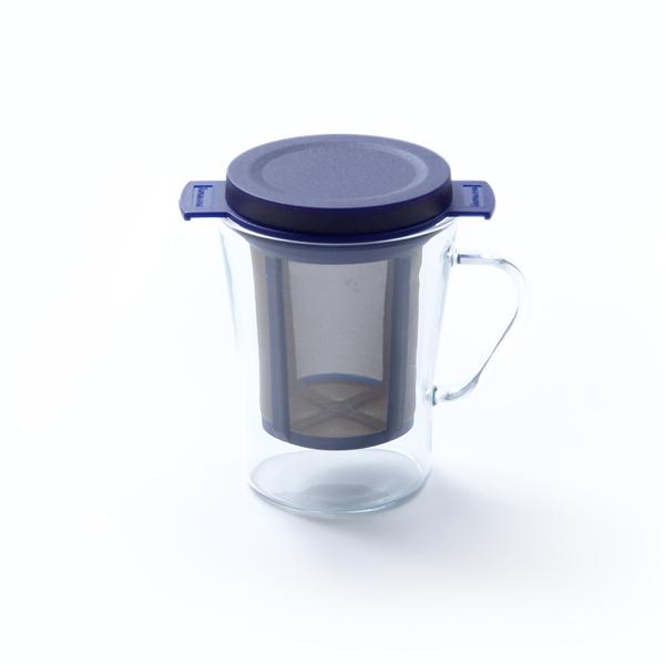 TASSE A THÉ EN VERRE AVEC INFUSEUR.