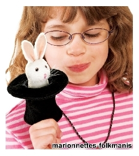 Peluche Mini lapin dans le chapeau marionnette