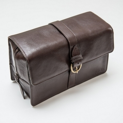 Trousse de toilette en cuir marron - captain fawce