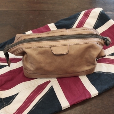 Trousse de toilette en cuir camel mick - drift