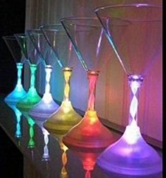 Verre à cocktail lumineux