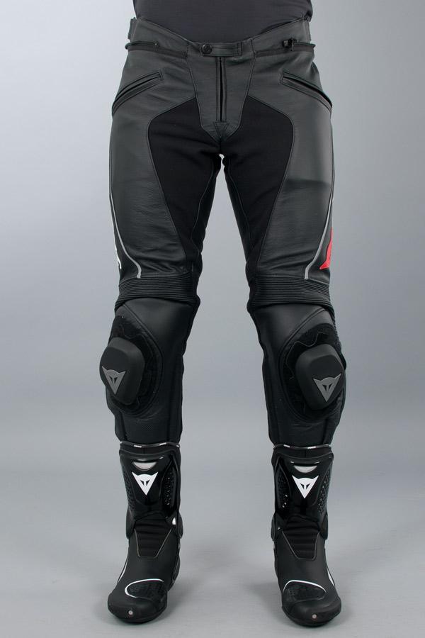 Pantalon en cuir Dainese Delta Pro noir